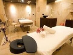 Servicii de masaj si alte alternative de recuperare